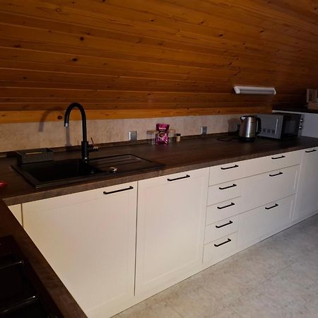 Apartma Cvrsta Trojka Jesenice Exteriér fotografie
